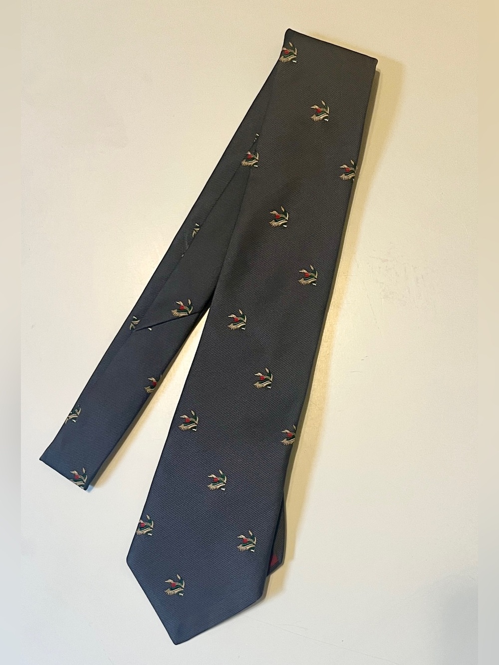 Vintage Sears Arc de Triomphe Embroidered Mallard Duck Tie